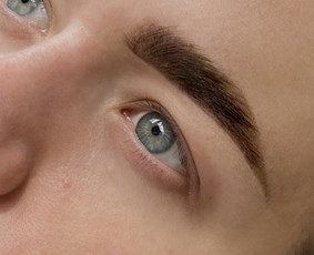 Nuotakos makiažas Klaipėda/ makiažas ir šukuosenos Klaipėda - Antakių korekcija - 3 Antakių korekcija - Nuotakos makiažas Klaipėda/ makiažas ir šukuosenos Klaipėda - 3