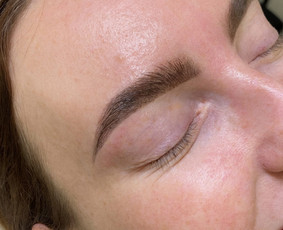 Nuotakos makiažas Klaipėda/ makiažas ir šukuosenos Klaipėda - Antakių korekcija - 2 Antakių korekcija - Nuotakos makiažas Klaipėda/ makiažas ir šukuosenos Klaipėda - 2