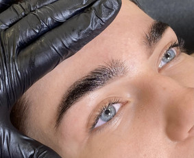 Nuotakos makiažas Klaipėda/ makiažas ir šukuosenos Klaipėda - Antakių korekcija - 1 Antakių korekcija - Nuotakos makiažas Klaipėda/ makiažas ir šukuosenos Klaipėda - 1