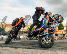 Motoakrobatų stunt pasirodymas Jūsų renginyje - Stun! Riders - Pasirodymai, šou renginiams - 3 Pasirodymai, šou renginiams - Motoakrobatų stunt pasirodymas Jūsų renginyje - Stun! Riders - 3