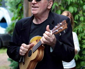 Gitaros pamokos (akustinė, elektrinė, bosinė, ukulėlės) - Ukulėlės pamokos - 1 Ukulėlės pamokos - Gitaros pamokos (akustinė, elektrinė, bosinė, ukulėlės) - 1