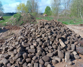 Birios statybines medziagos / Viktor Voronko / Darbų pavyzdys ID 3347756