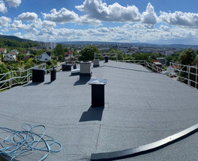 Plokščių Stogų Dengimas Pvc, Epdm ir bitumine Danga / Tvirti stogai / Darbų pavyzdys ID 3354472