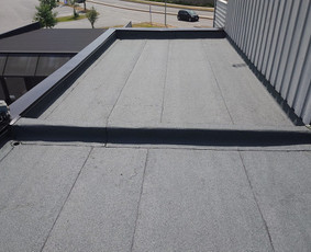 Plokščių Stogų Dengimas Pvc, Epdm ir bitumine Danga / Tvirti stogai / Darbų pavyzdys ID 3354502