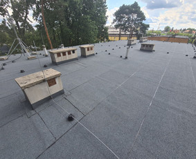 Plokščių Stogų Dengimas Pvc, Epdm ir bitumine Danga / Tvirti stogai / Darbų pavyzdys ID 3354558