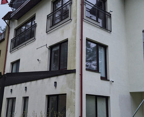 Fasadų,stogų ir kitų paviršių plovimas, srautinis valymas. / Švaros DNR / Darbų pavyzdys ID 3358186