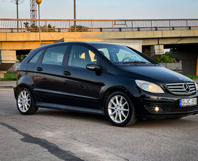 ** Automobilių nuoma Kaune ** / Rimvydas Sadauskas / Darbų pavyzdys ID 3359872