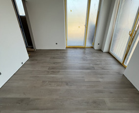 Laminato, Vinilo ir kitų dangų įrengimas. / Grindų meistrai / Darbų pavyzdys ID 3371376