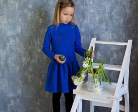 Siuvinėta suknytė mergaitei.
Daugiau rasite čia: https://www.facebook.com/pg/happyangels.lt/shop/?ref=page_internal