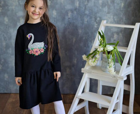 Siuvinėta suknytė mergaitei.
Daugiau rasite čia: https://www.facebook.com/pg/happyangels.lt/shop/?ref=page_internal