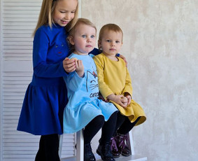 Siuvinėta suknytė mergaitei.
Daugiau rasite čia: https://www.facebook.com/pg/happyangels.lt/shop/?ref=page_internal