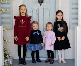 Siuvinėta suknytė mergaitei.
Daugiau rasite čia: https://www.facebook.com/pg/happyangels.lt/shop/?ref=page_internal