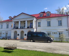 Keleivių pervežimas mikroautobusais su vairuotoju / TRANSFERSLTU / Darbų pavyzdys ID 3373270
