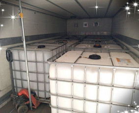 Vandens atvežimas statyboms baseinams šuliniams. / 1000L talpos ibc konteineriai atveža vandenį / Darbų pavyzdys ID 3373574