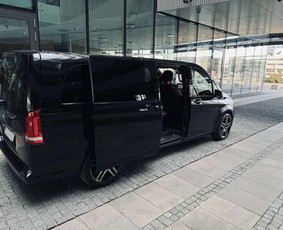 Vip Mercedes Benz V klasės 8 vietų nuoma su vairuotoju - Renginiai, šventės - 1 Renginiai, šventės - Vip Mercedes Benz V klasės 8 vietų nuoma su vairuotoju - 1