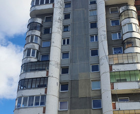 Blokinių namų siūlių hermetizavimas - Hermetizavimo,mūro remonto bei tinkavimo darbus aukštyje - 2