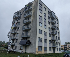 Fasadų,stogų ir kitų paviršių plovimas, srautinis valymas. / Švaros DNR / Darbų pavyzdys ID 3387170