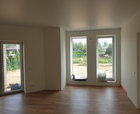 Vidaus ir išorės apdailos darbai - Laminato klojimas - 1 Laminato klojimas - Vidaus ir išorės apdailos darbai - 1