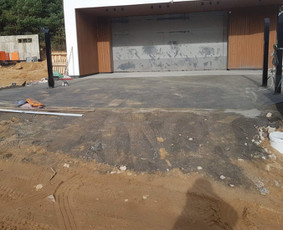 Trinkelių pagrindo paruošimas - Trinkeliu klojimas Laiptu formavimas Bortu statymas - 1