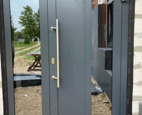Langų, durų, garažo vartų prekyba ir montavimas / UAB Langora / Darbų pavyzdys ID 3391124