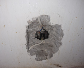 Elektrikas Vilniuje - Skubus elektriko iškvietimas - 1 Skubus elektriko iškvietimas - Elektrikas Vilniuje - 1