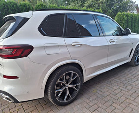 Automobiliai šventėms su profesionaliais vairuotojais / UAB Eddytrans / Darbų pavyzdys ID 3399896
