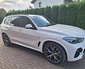 Automobiliai šventėms su profesionaliais vairuotojais / UAB Eddytrans / Darbų pavyzdys ID 3399908