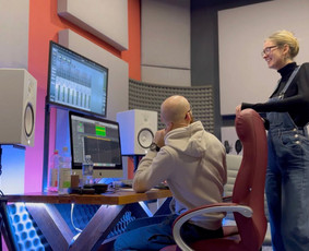 Studija 104 - muzikos prodiusavimas, įrašai, aranžuotės - Muzikos kūrimas - 2 Muzikos kūrimas - Studija 104 - muzikos prodiusavimas, įrašai, aranžuotės - 2