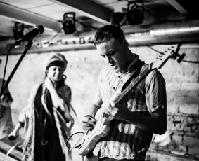 Privačios gitaros pamokos Vilniuje - Gitaros pamokos - 2 Gitaros pamokos - Privačios gitaros pamokos Vilniuje - 2