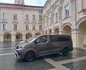 Keleivių pervežimas mikroautobusais su vairuotoju / TRANSFERSLTU / Darbų pavyzdys ID 3405296