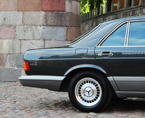 Klasika tapusio Mercedes-benz Sel560 W126 Nuoma - Senovinių automobilių nuoma - 4 Senovinių automobilių nuoma - Klasika tapusio Mercedes-benz Sel560 W126 Nuoma - 4