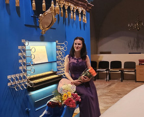 Grojimas/dainavimas vestuvėse . Fortepijono ir vargonų pamok / Fausta Vilija Raščiutė / Darbų pavyzdys ID 3406912