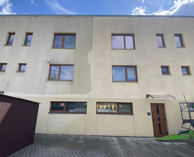 Trinkelių, fasadų, stogų plovimas aukštu slėgiu - Fasadų plovimas - 4 Fasadų plovimas - Trinkelių, fasadų, stogų plovimas aukštu slėgiu - 4