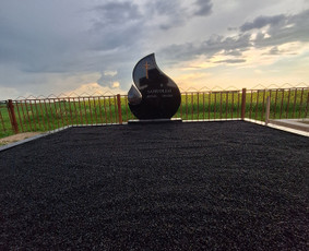 Kapaviečių tvarkymas, paminklai, plokščių dengimas - Kapų tvarkymas, priežiūra - 2 Kapų tvarkymas, priežiūra - Kapaviečių tvarkymas, paminklai, plokščių dengimas - 2