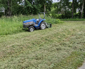 Žolės pjovimas - Vejos priežiūra, įrengimas - 1 Vejos priežiūra, įrengimas - Žolės pjovimas - 1