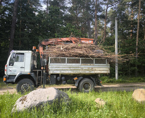 Juodzemis, zvyras, smelis, skalda, betonas, fiskaras-kranas. - Birių krovinių pervežimas - 3 Birių krovinių pervežimas - Juodzemis, zvyras, smelis, skalda, betonas, fiskaras-kranas. - 3