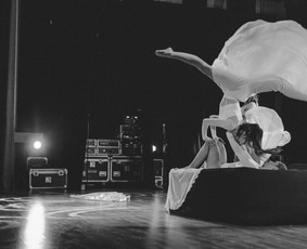 Talentas,Grožis, Kokybė, Tobulumas ... tai Diamonds SHOW!
Pasiilgai nenumaldomo širdies virpulio?! Kraują stingdančių pojūčių?...
Mes Jūsų šventes paversime įsimintinomis amžiams.
