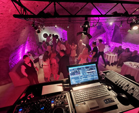 Dj paslaugos, renginių įgarsinimas bei apšvietimas. / DJ Pramogos / Darbų pavyzdys ID 668763