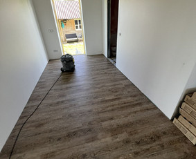 Laminato, Vinilo ir kitų dangų įrengimas. / Grindų meistrai / Darbų pavyzdys ID 3441664