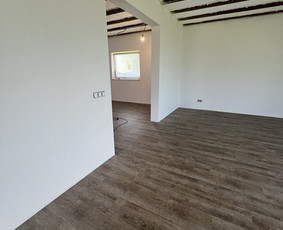 Laminato, Vinilo ir kitų dangų įrengimas. / Grindų meistrai / Darbų pavyzdys ID 3441668