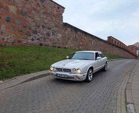 Klasikinio Jaguar Xjr X308 automobilio nuoma - Senovinių automobilių nuoma - 4 Senovinių automobilių nuoma - Klasikinio Jaguar Xjr X308 automobilio nuoma - 4
