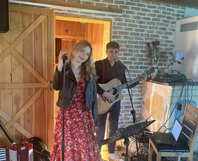 Muzikantai, dainininkai, grupės - Linksmi ir žaismingi Jūsų &Scaron;ventės vedėjai, dainininkai - 1