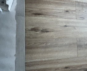 Laminato, Vinilo ir kitų dangų įrengimas. / Grindų meistrai / Darbų pavyzdys ID 3468148