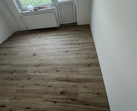 Laminato, Vinilo ir kitų dangų įrengimas. / Grindų meistrai / Darbų pavyzdys ID 3468160