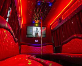 Party bus, pink party bus, Limobus nuoma / Ričardas, Deveikis / Darbų pavyzdys ID 679597