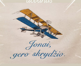 • Verslo dovanų gamyba su jūsų įmonės Logo, inicialais, gražiais žodžiais ar palinkėjimu.
• Individualių dovanų gamyba gimtadieniams, krikštynoms, vestuvėms ir kitoms progoms.
