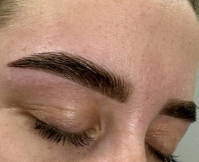 Antakių korekcija - Makiažas, Antakių Korekcija Ir Depiliacija “Lycon vašku - 2