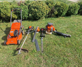 Sodo įrankių nuoma Teritorijų lapu šiukšlių siurbimas / M and M / Darbų pavyzdys ID 3479882