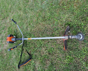 Sodo įrankių nuoma Teritorijų lapu šiukšlių siurbimas / M and M / Darbų pavyzdys ID 3479902