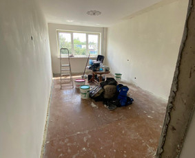 Atliekame visus vidaus apdailos darbus - Sienų glaistymas - 1 Sienų glaistymas - Atliekame visus vidaus apdailos darbus - 1